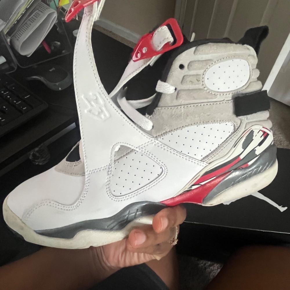Air Jordan - Picture 2 of 5